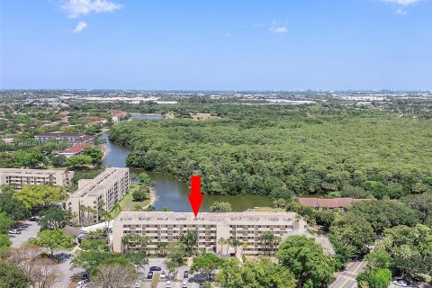 Copropriété à vendre à Coconut Creek, Floride: 2 chambres, 99.41 m2 № 1176254 - photo 26