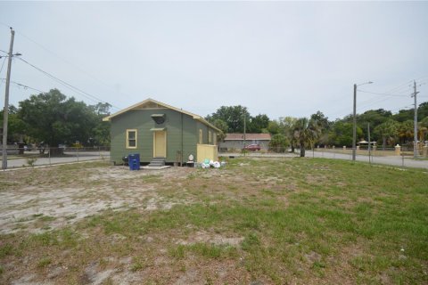 House in Tampa, Florida 3 bedrooms, 84.73 sq.m. № 533613 - photo 6