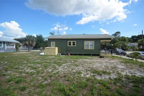 House in Tampa, Florida 3 bedrooms, 84.73 sq.m. № 533613 - photo 10