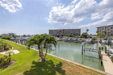 Touwnhouse à vendre à Treasure Island, Floride: 2 chambres, 117.06 m2 № 1245607 - photo 30