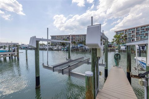 Touwnhouse à vendre à Treasure Island, Floride: 2 chambres, 117.06 m2 № 1245607 - photo 4