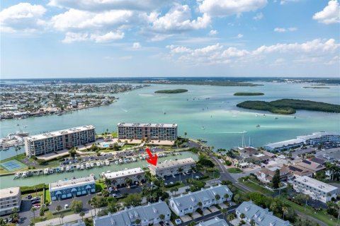 Touwnhouse à vendre à Treasure Island, Floride: 2 chambres, 117.06 m2 № 1245607 - photo 25