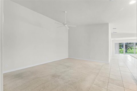 Duplex à vendre à Orlando, Floride: 2 chambres, 156.08 m2 № 1355620 - photo 7