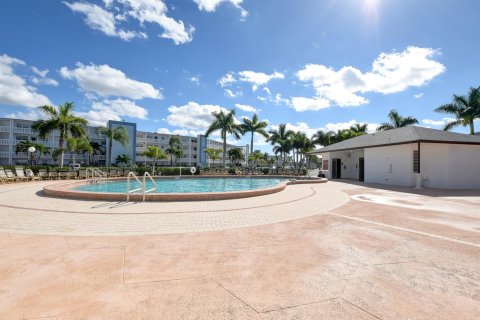 Condo in Boca Raton, Florida, 2 bedrooms  № 750370 - photo 24