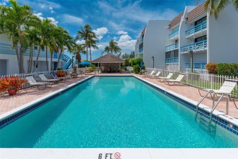 Copropriété à vendre à Jensen Beach, Floride: 1 chambre, 60.2 m2 № 406361 - photo 19