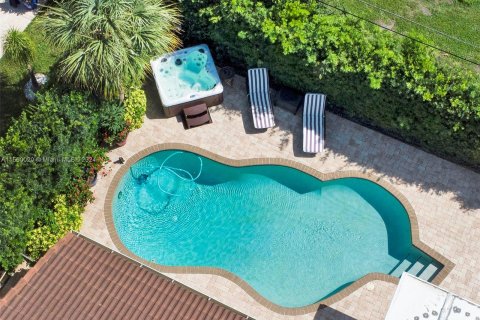 Villa ou maison à vendre à Pompano Beach, Floride: 3 chambres № 1097187 - photo 1