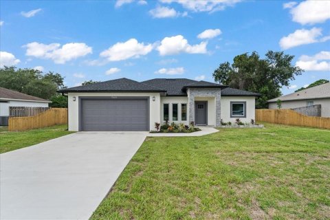 Villa ou maison à vendre à Cocoa, Floride: 4 chambres, 156.82 m2 № 1354154 - photo 1