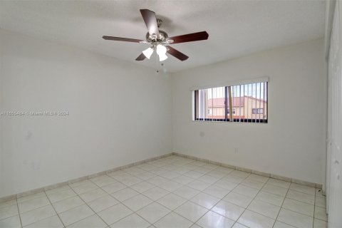 Copropriété à vendre à Hialeah, Floride: 2 chambres, 85.93 m2 № 1353962 - photo 8