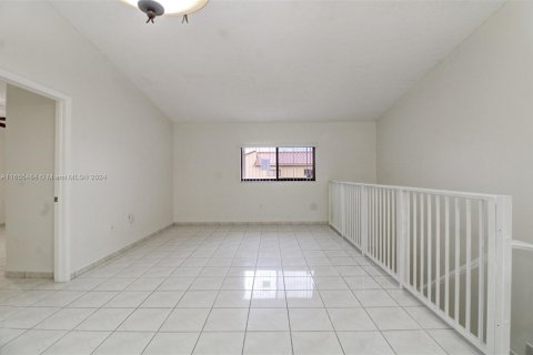 Copropriété à vendre à Hialeah, Floride: 2 chambres, 85.93 m2 № 1353962 - photo 5