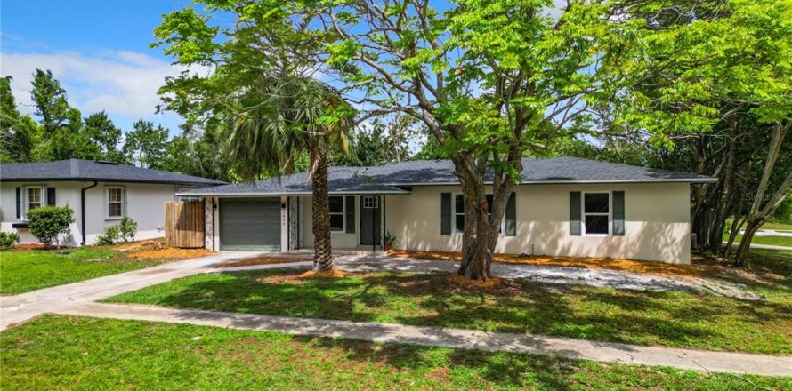 House in Deltona, Florida 3 bedrooms, 125.98 sq.m. № 1089053