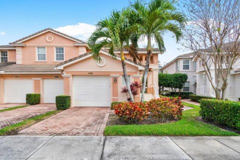 Condo in Wellington, Florida, 3 bedrooms  № 970649 - photo 1