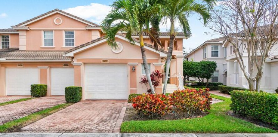 Condominio en Wellington, Florida, 3 dormitorios  № 970649