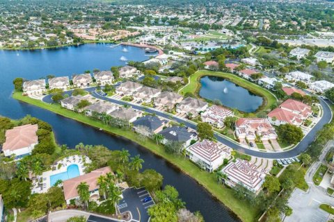 Condo in Wellington, Florida, 3 bedrooms  № 970649 - photo 2