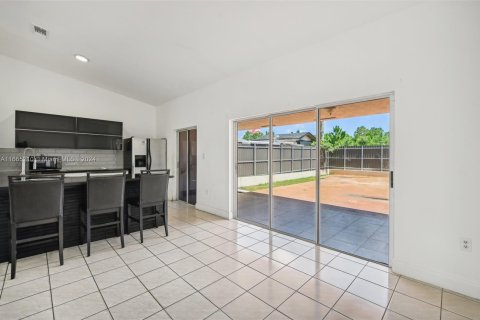 Villa ou maison à vendre à Miami, Floride: 3 chambres, 134.06 m2 № 1377486 - photo 7