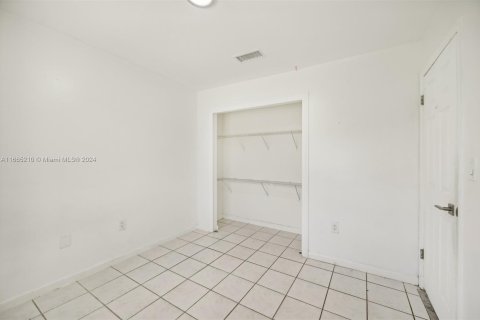 Villa ou maison à vendre à Miami, Floride: 3 chambres, 134.06 m2 № 1377486 - photo 29