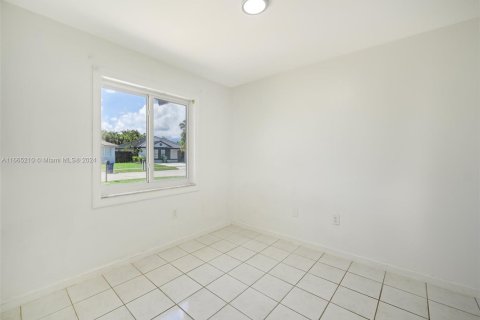 Villa ou maison à vendre à Miami, Floride: 3 chambres, 134.06 m2 № 1377486 - photo 27