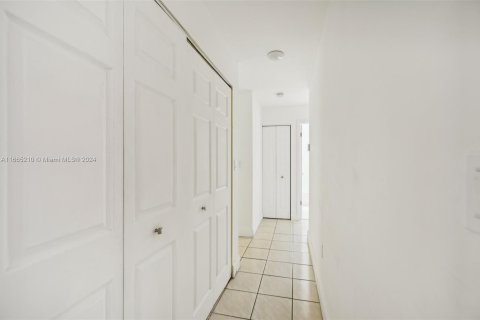 Villa ou maison à vendre à Miami, Floride: 3 chambres, 134.06 m2 № 1377486 - photo 18