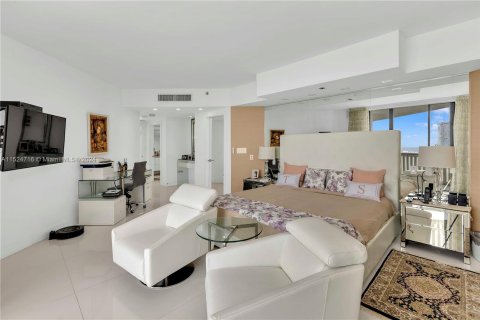 Condominio en venta en Aventura, Florida, 3 dormitorios, 242.01 m2 № 1004272 - foto 25