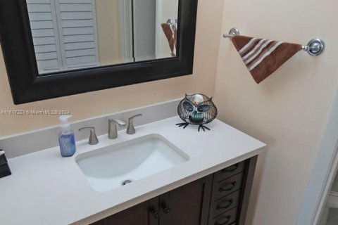 Condo in Lauderhill, Florida, 2 bedrooms  № 1238661 - photo 19