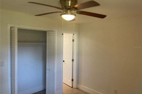 Duplex à vendre à Holly Hill, Floride: 4 chambres, 167.97 m2 № 910587 - photo 16