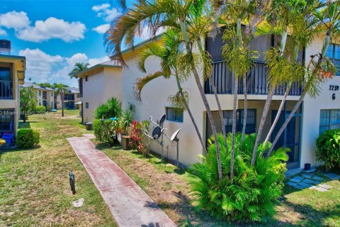 Copropriété à vendre à Delray Beach, Floride: 2 chambres, 78.78 m2 № 1216934 - photo 13