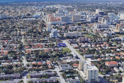 Propiedad comercial en venta en Miami, Florida, 122.45 m2 № 1293167 - foto 4