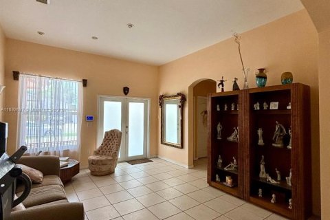 Villa ou maison à vendre à Miami, Floride: 3 chambres, 155.33 m2 № 1293213 - photo 3