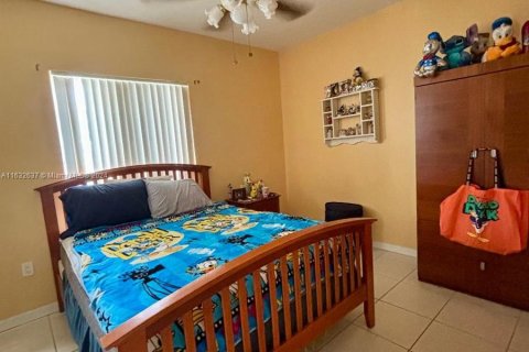 Casa en venta en Miami, Florida, 3 dormitorios, 155.33 m2 № 1293213 - foto 12