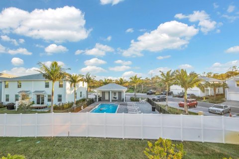 Touwnhouse à vendre à Jensen Beach, Floride: 3 chambres, 167.6 m2 № 981885 - photo 5