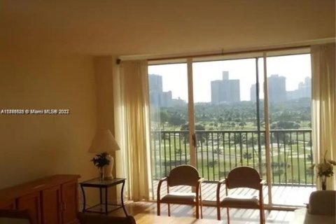 Condominio en venta en Aventura, Florida, 2 dormitorios, 121.98 m2 № 822632 - foto 19