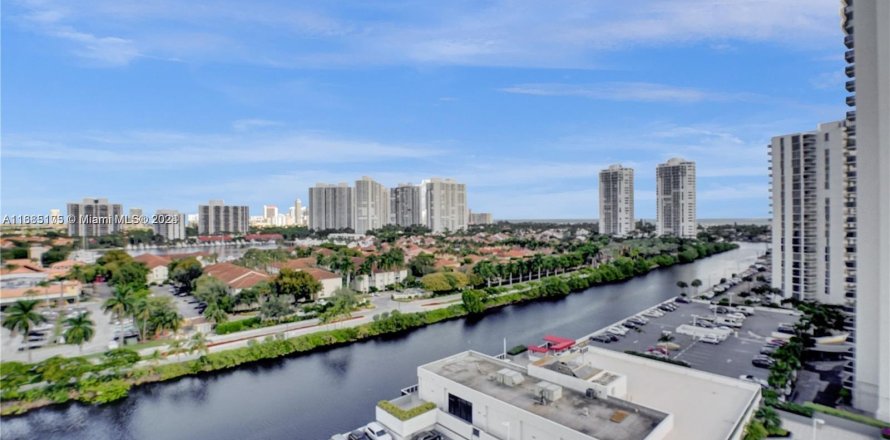 Condo in Aventura, Florida, 1 bedroom  № 1421702