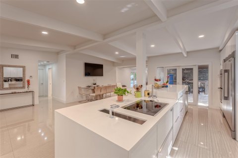 Casa en venta en Fort Lauderdale, Florida, 4 dormitorios, 318.84 m2 № 945780 - foto 12