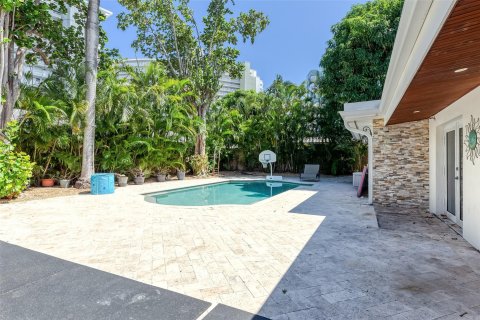 Villa ou maison à vendre à Fort Lauderdale, Floride: 4 chambres, 318.84 m2 № 945780 - photo 3