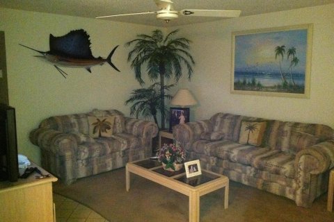 Condo in Deerfield Beach, Florida, 2 bedrooms  № 869848 - photo 15