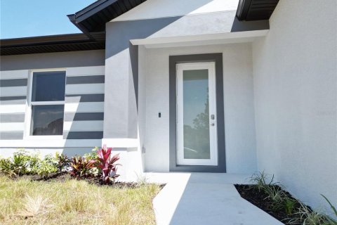 Villa ou maison à vendre à Lehigh Acres, Floride: 4 chambres, 157.93 m2 № 1191296 - photo 2