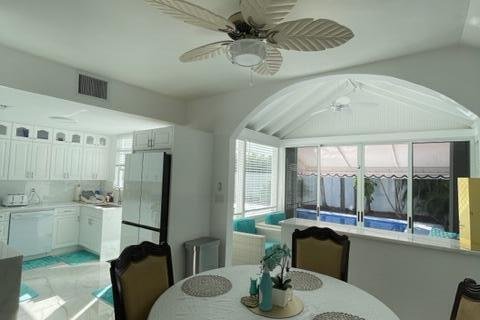 Villa ou maison à louer à Palm Beach, Floride: 3 chambres, 170.75 m2 № 654457 - photo 28