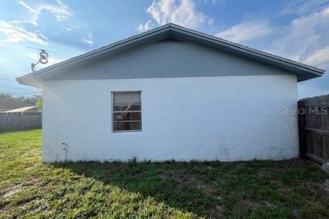 Villa ou maison à vendre à Palm Bay, Floride: 2 chambres, 104.52 m2 № 1338821 - photo 2