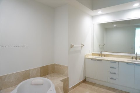 Copropriété à vendre à North Miami, Floride: 2 chambres, 163.32 m2 № 1391963 - photo 15