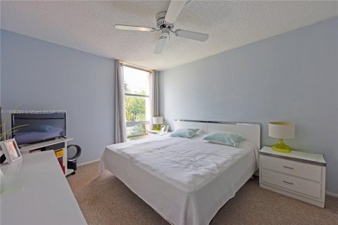 Copropriété à vendre à Sunny Isles Beach, Floride: 1 chambre, 50.72 m2 № 1372414 - photo 14