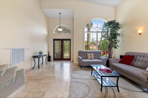 Villa ou maison à vendre à Pembroke Pines, Floride: 4 chambres, 240.34 m2 № 1231832 - photo 11