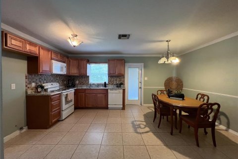 Casa en venta en Tampa, Florida, 3 dormitorios, 104.98 m2 № 1265562 - foto 8