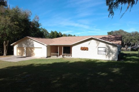 House in Dade City, Florida 3 bedrooms, 214.79 sq.m. № 950909 - photo 5