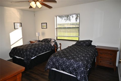 House in Dade City, Florida 3 bedrooms, 214.79 sq.m. № 950909 - photo 22