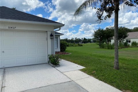 House in Tampa, Florida 3 bedrooms, 149.02 sq.m. № 1387140 - photo 2