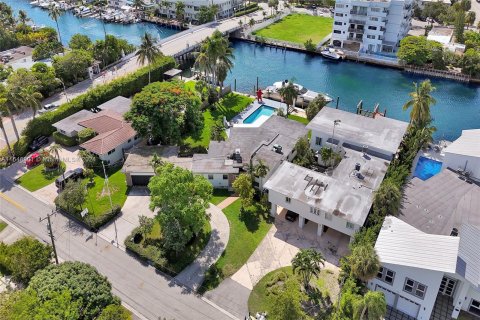 Casa en venta en Miami Beach, Florida, 4 dormitorios, 271.92 m2 № 1333357 - foto 7