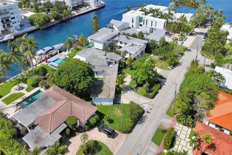 Casa en venta en Miami Beach, Florida, 4 dormitorios, 271.92 m2 № 1333357 - foto 13