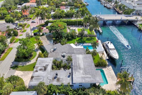 Casa en venta en Miami Beach, Florida, 4 dormitorios, 271.92 m2 № 1333357 - foto 8