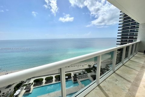 Copropriété à louer à Hallandale Beach, Floride: 3 chambres, 171.03 m2 № 1345038 - photo 23