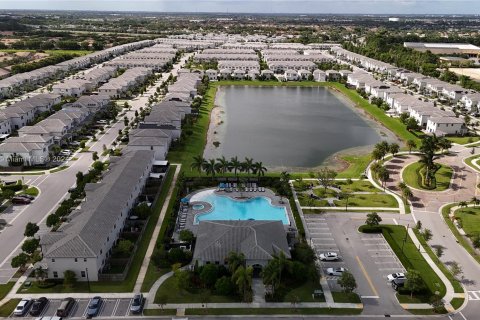 Touwnhouse à vendre à Homestead, Floride: 3 chambres, 137.77 m2 № 1345039 - photo 5