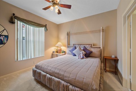 Villa ou maison à vendre à Lake Worth, Floride: 3 chambres, 273.23 m2 № 970315 - photo 18